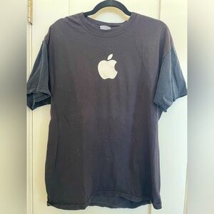 Hanes Beefy large black apple logo graphic tee